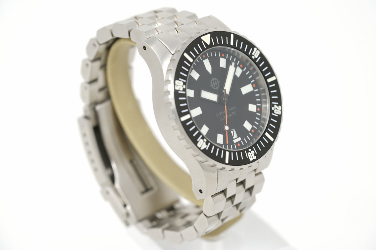 Pre-Owned Helm Vanuatu 01AR1