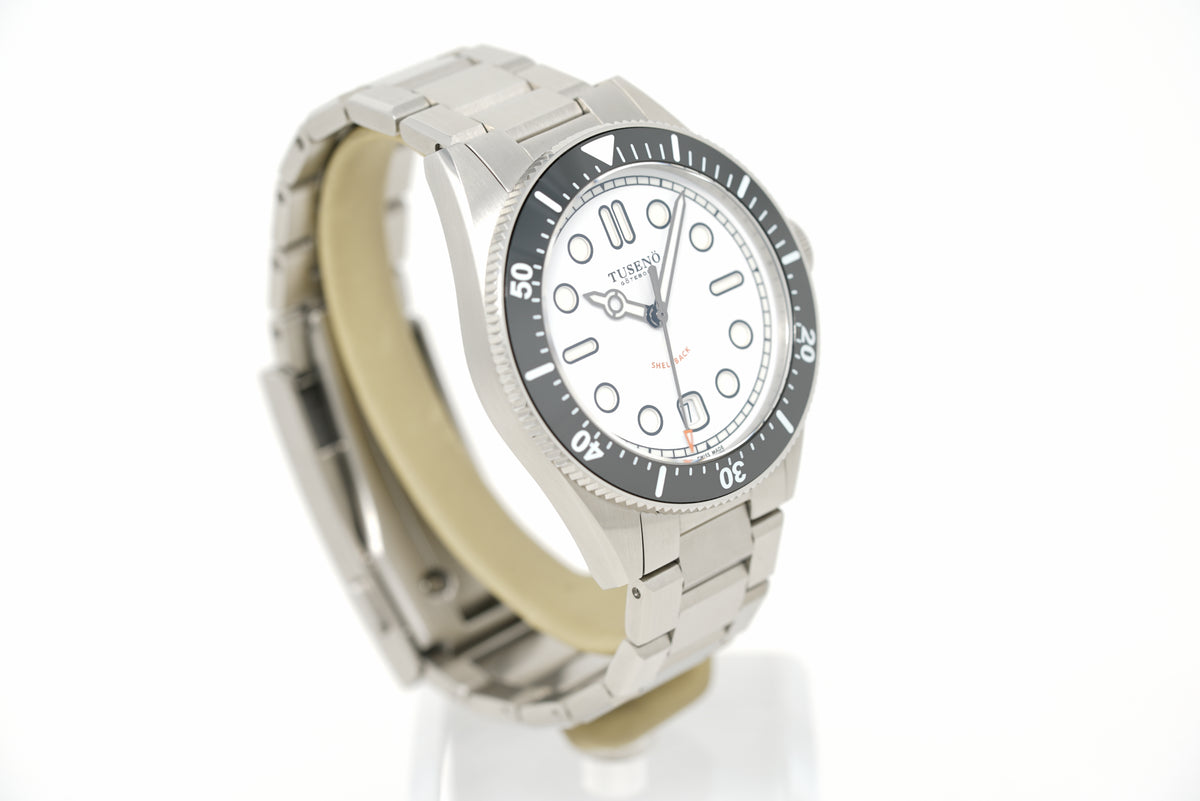 Pre-Owned Tusenö Shellback V2 White