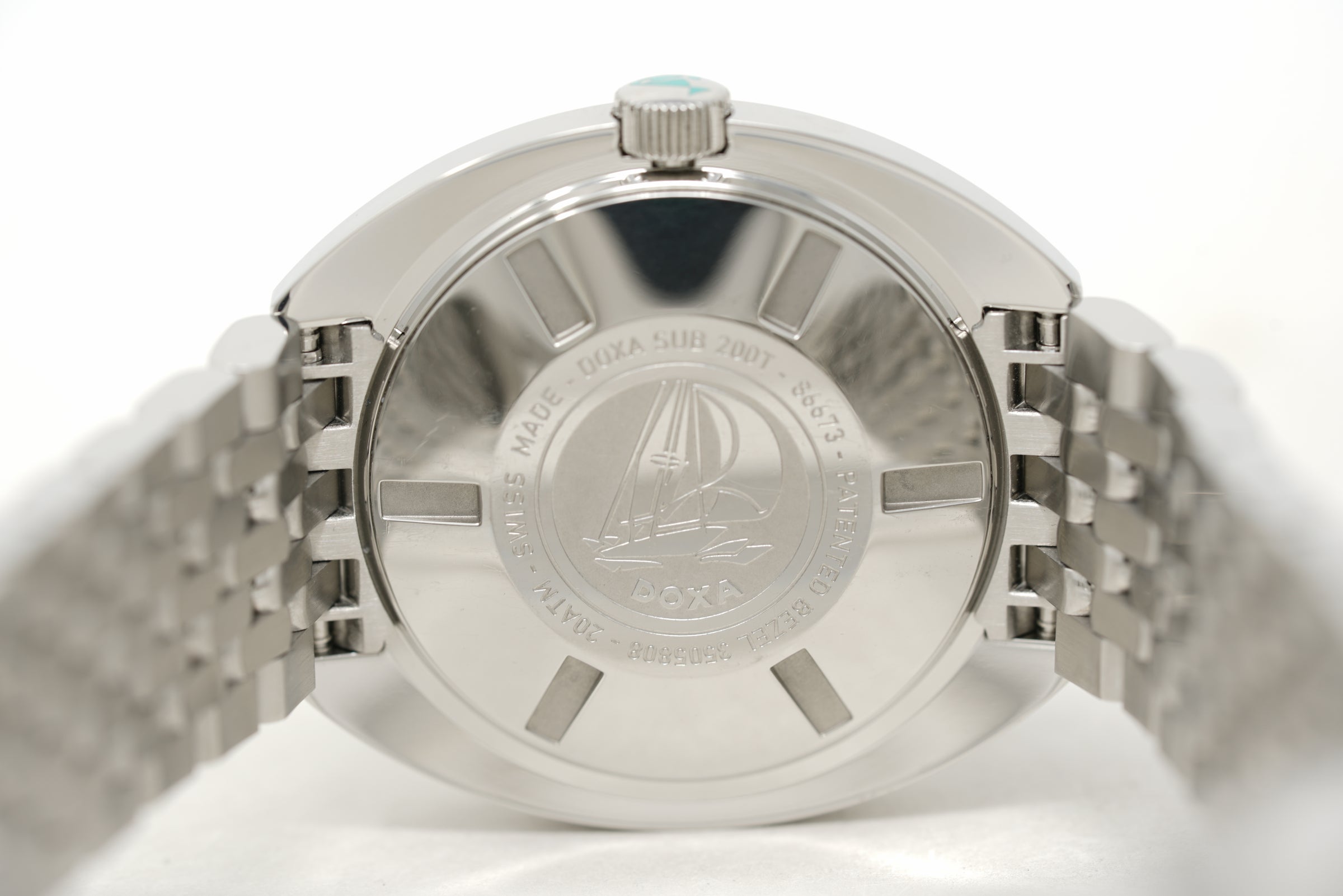 Pre-Owned Doxa SUB 200T Aquamarine Sunray 804.10.241S.10