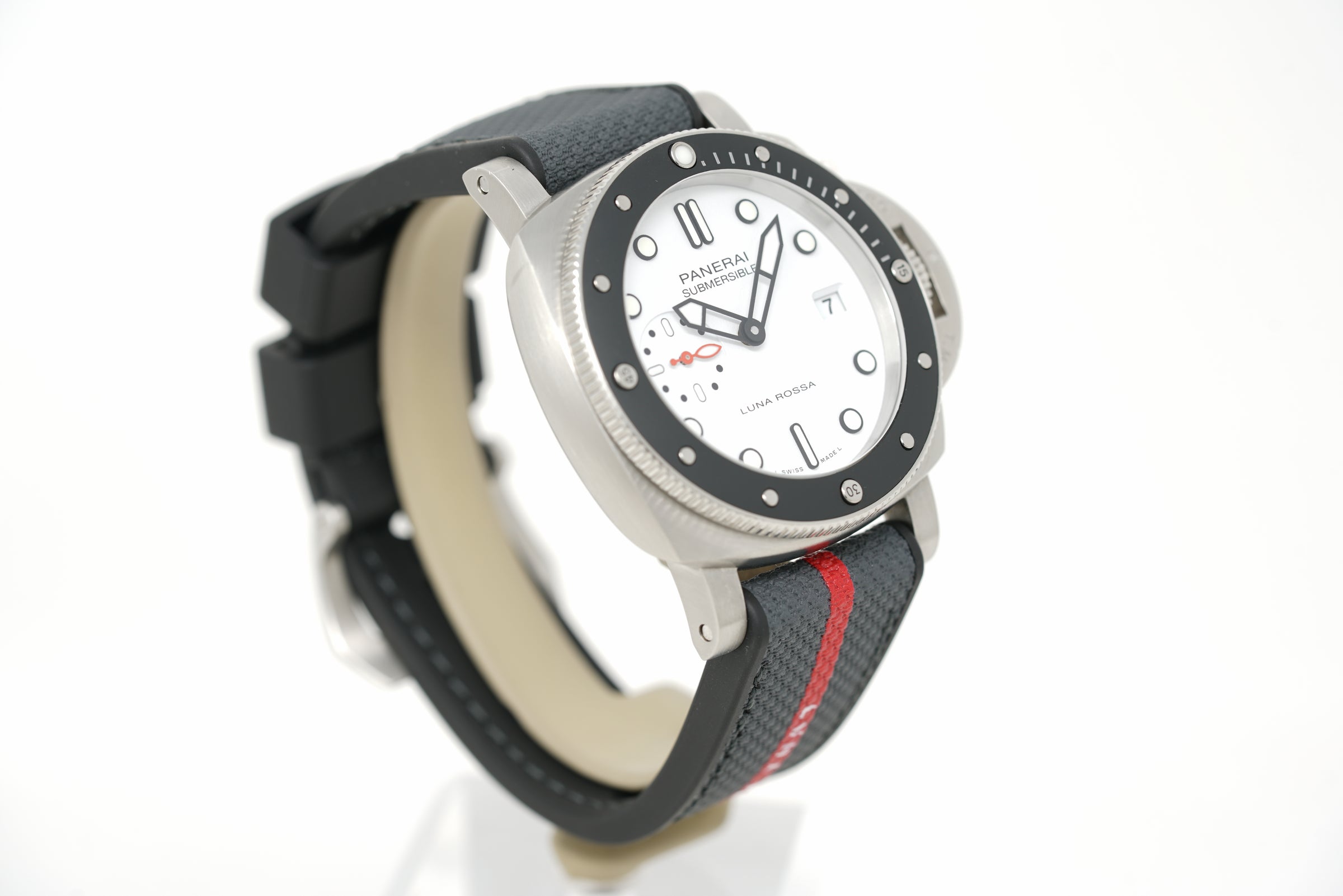 Pre-Owned Panerai Submersible Luna Rossa PAM01579 AA Series