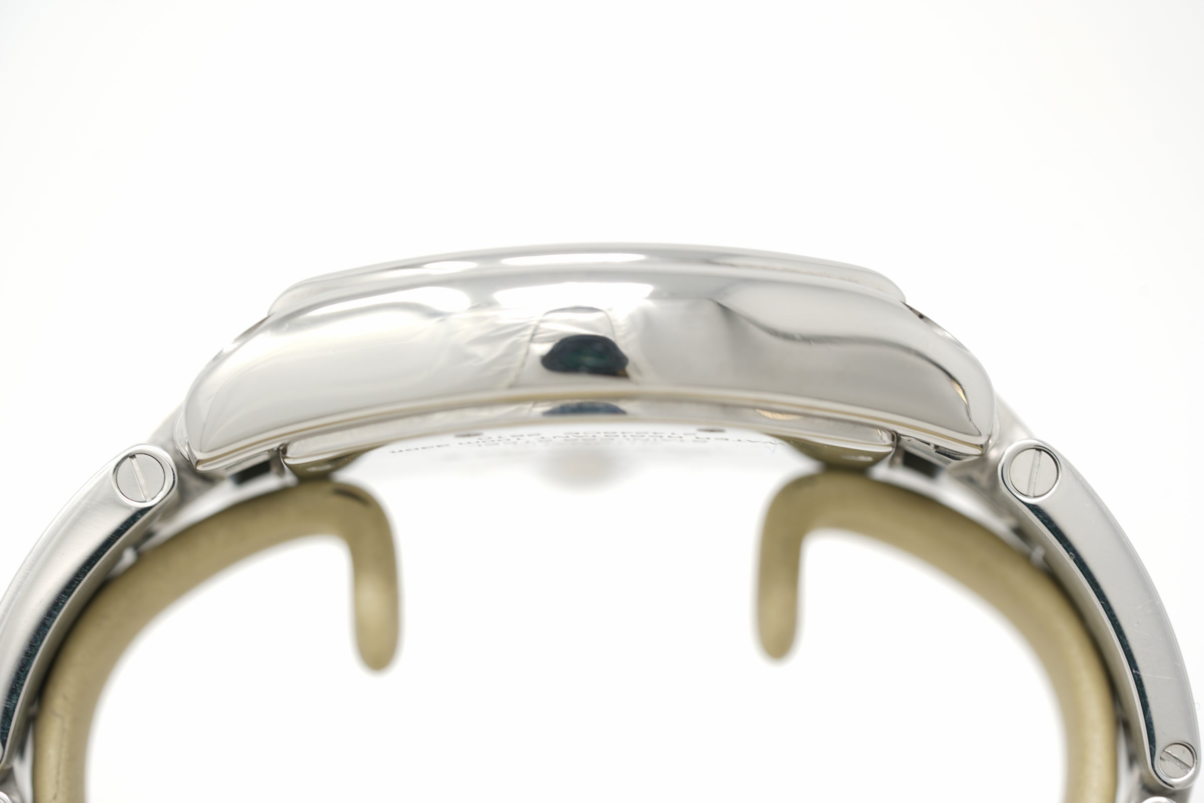 Pre-Owned Cartier Roadster Large W62000V3