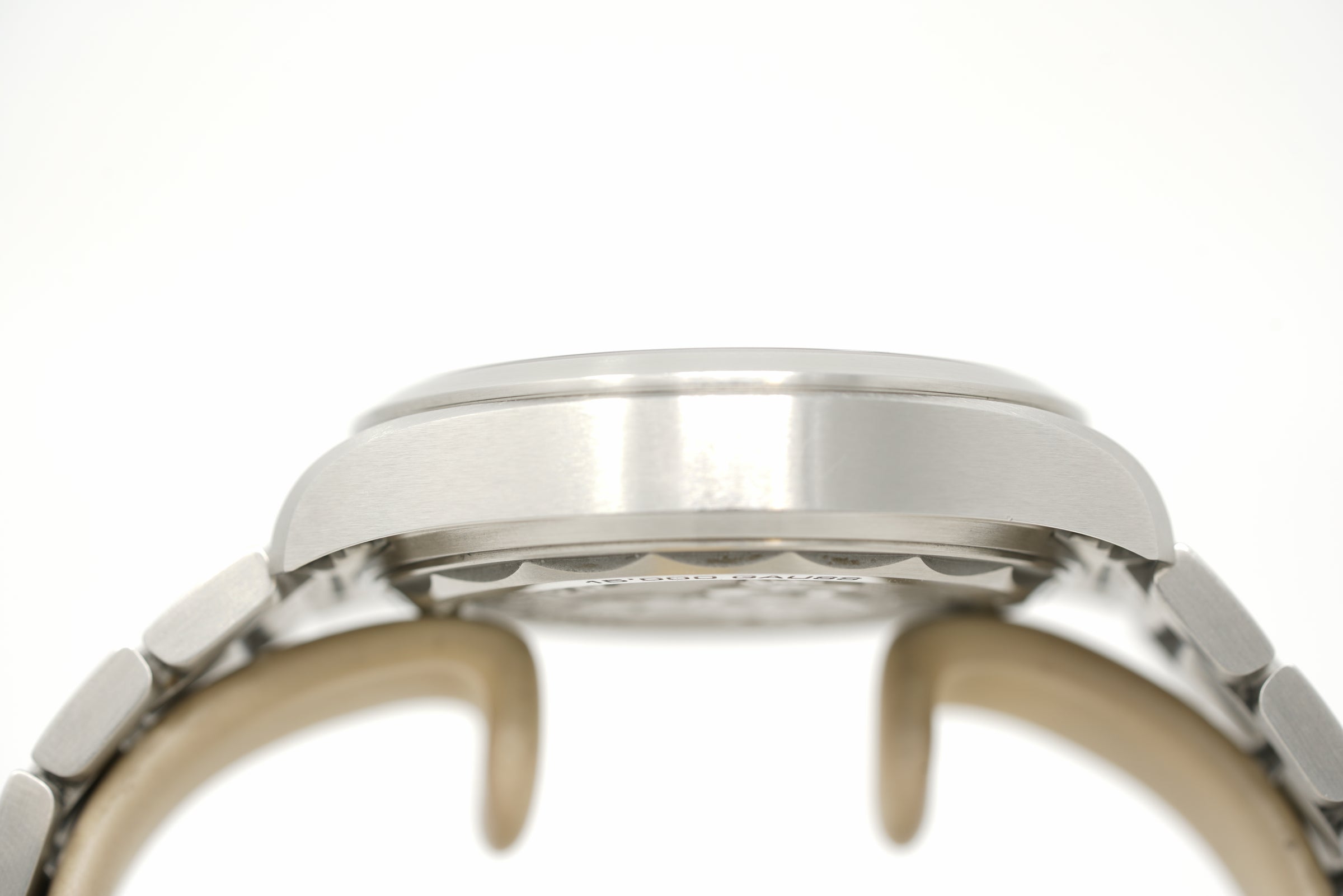 Pre-Owned Omega Seamaster Railmaster 220.10.40.20.06.001