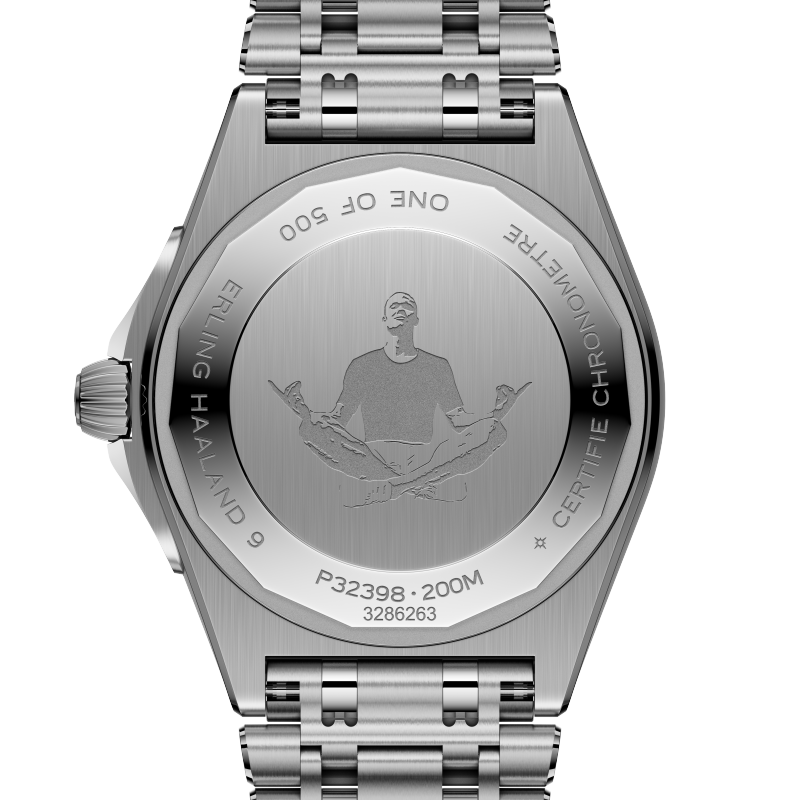 Breitling Chronomat GMT 40 Erling Haaland Edition P323982A1F1A1