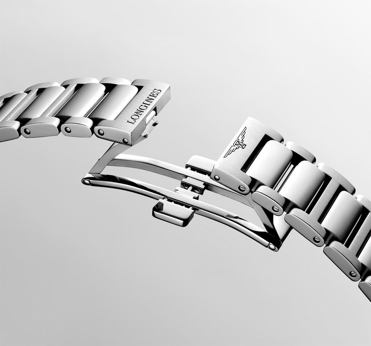 Longines Conquest 41mm Quartz L3.860.4.52.6