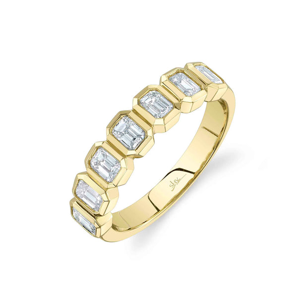 Shy Creation Bailey Diamond Emerald Bezel Band