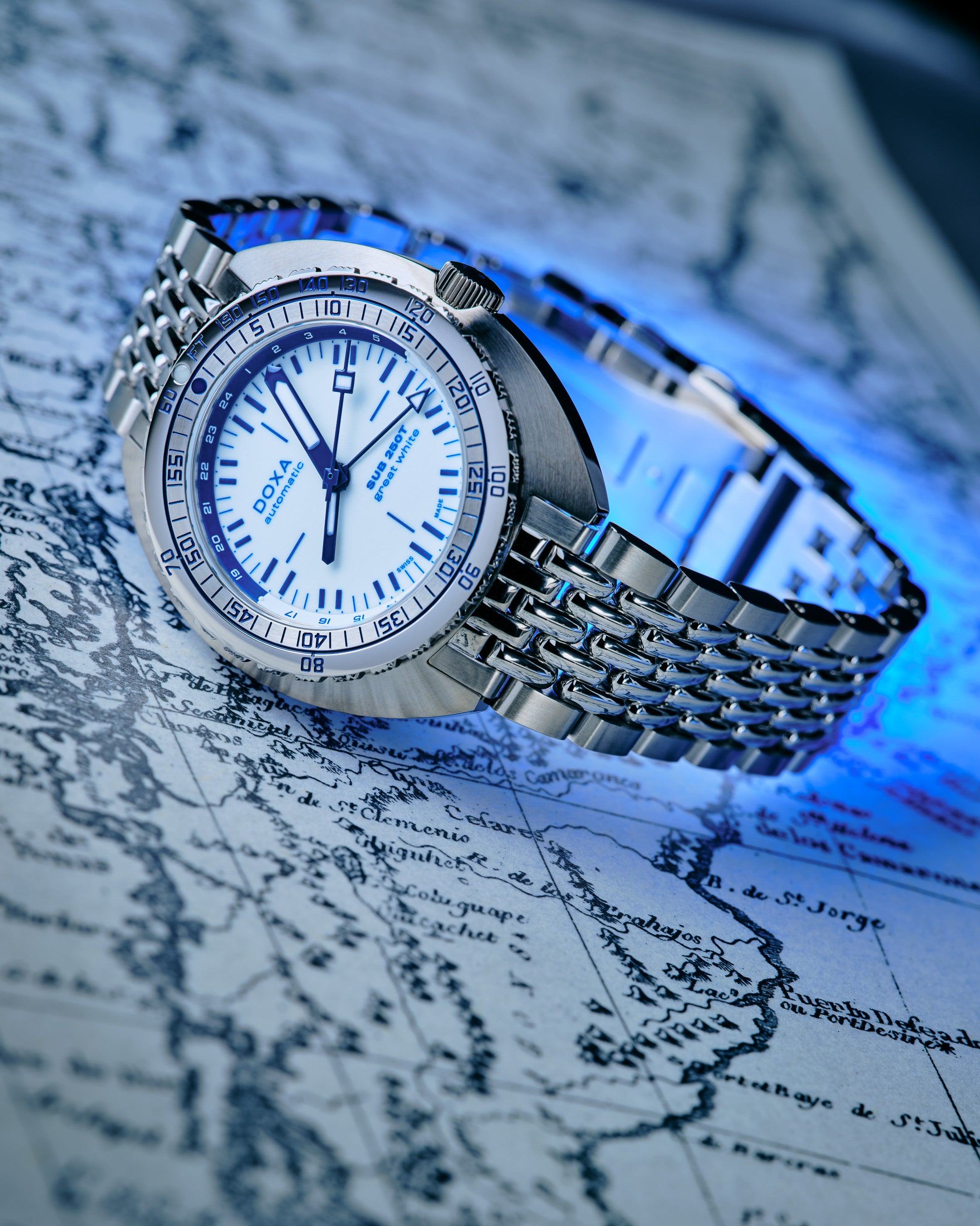 Doxa SUB 250T GMT 'Great White' Topper Edition 855.10.011.10-SE9