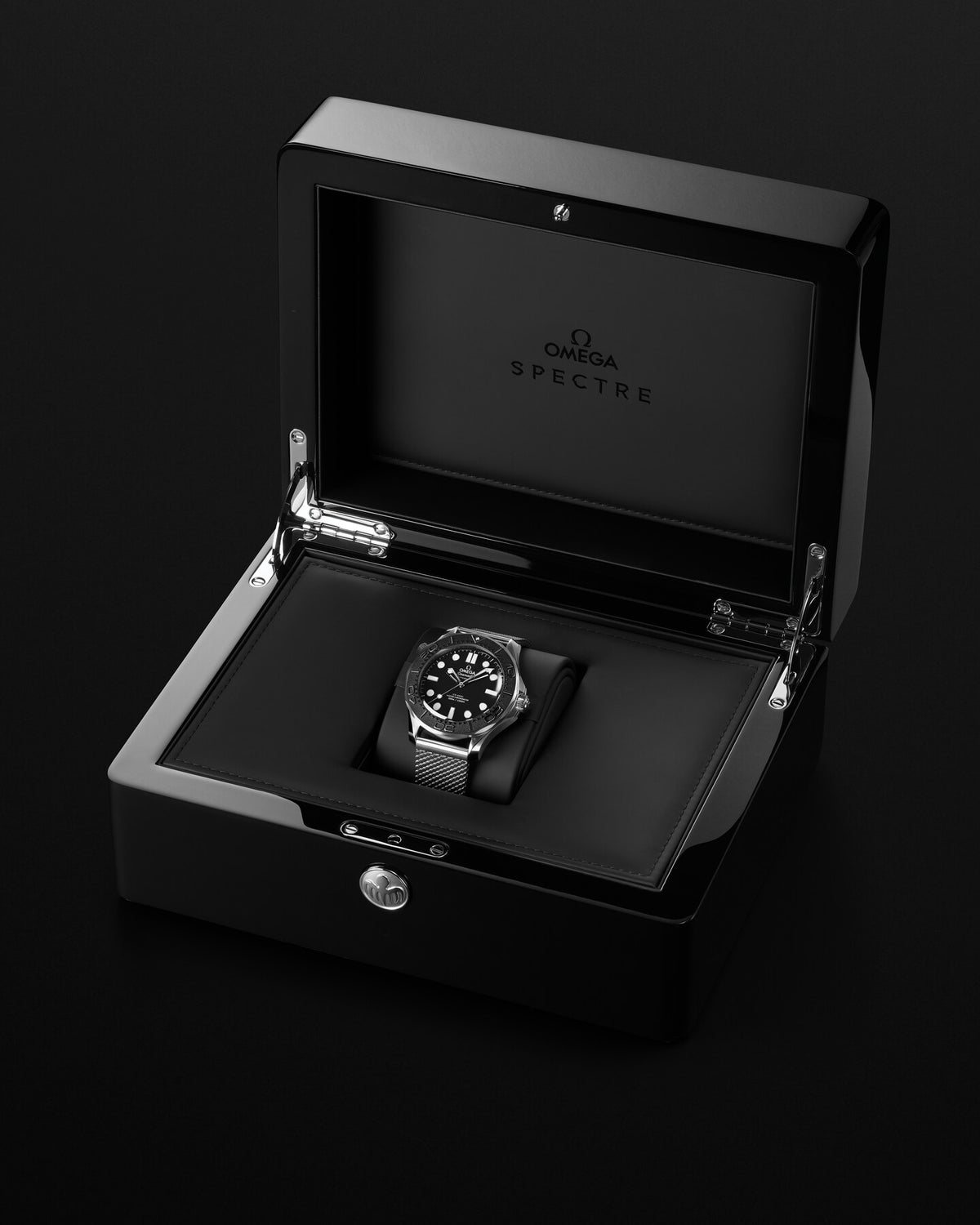 Omega Seamaster Diver 300M James Bond Spectre Edition 210.30.42.20.01.023