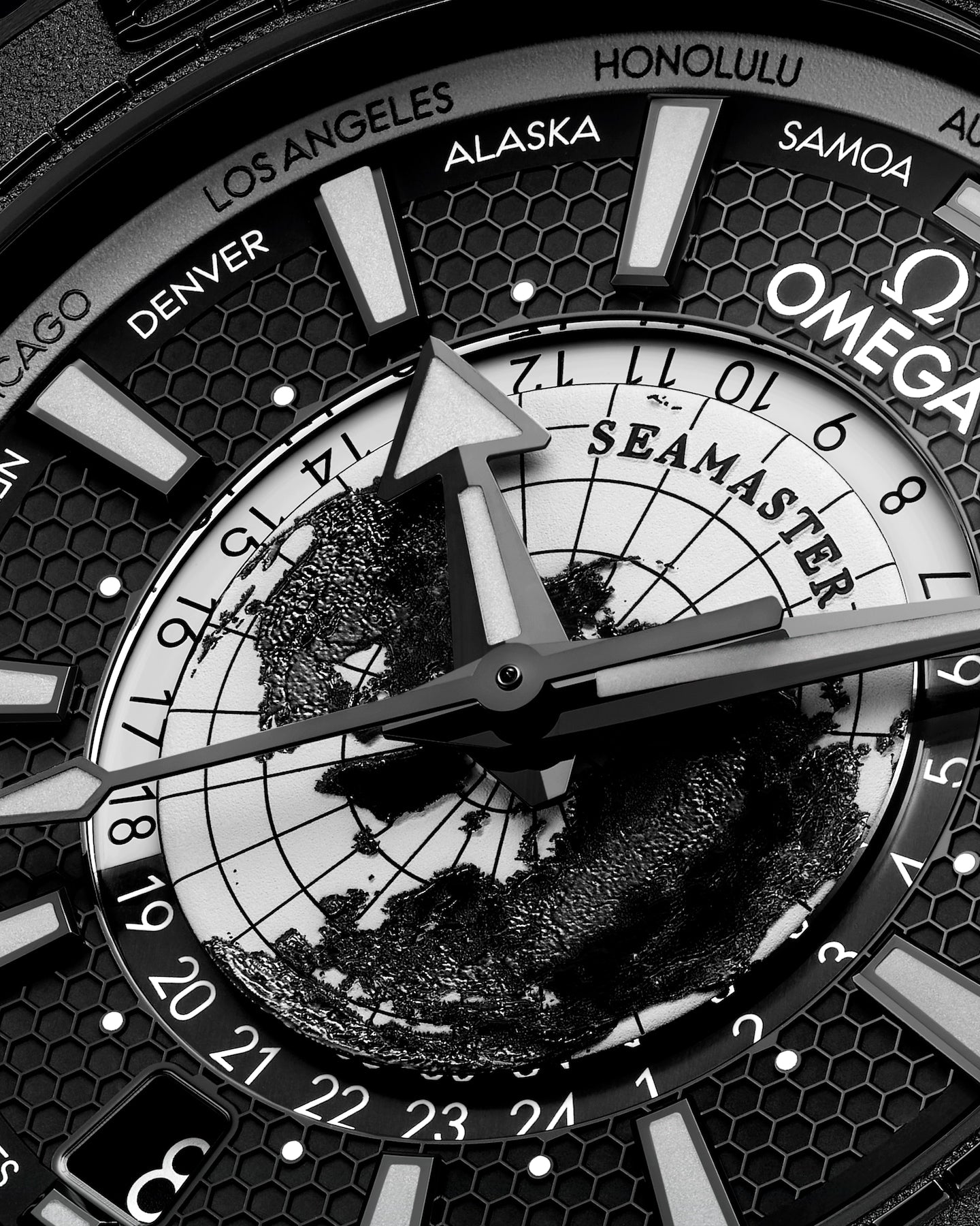 Omega Seamaster Planet Ocean Worldtimer 600m Chronometer 215.92.46.22.01.007